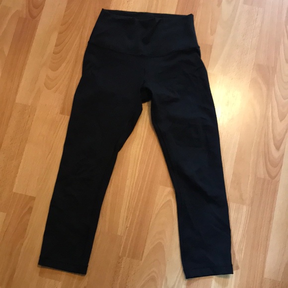 Lululemon Wunder Under cropped legging (black) - Picture 2 of 4